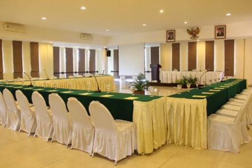 фото отеля Hotel Jayakarta Anyer Beach Resort