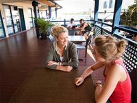 Surfers Paradise YHA at Main Beach