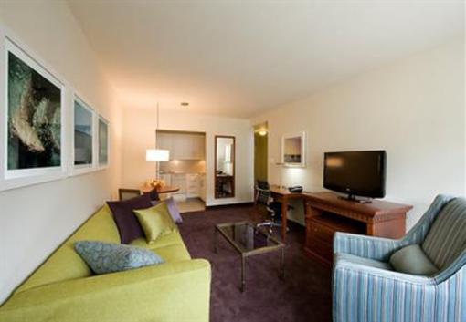 фото отеля Residence Inn Montreal Westmount