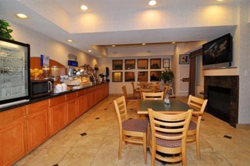 фото отеля Best Western Plus Rockwall Inn & Suites