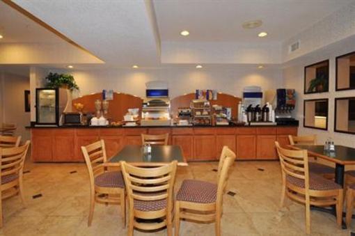 фото отеля Best Western Plus Rockwall Inn & Suites