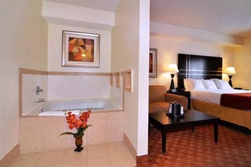 фото отеля Best Western Plus Rockwall Inn & Suites