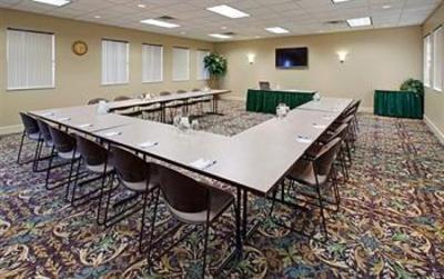 фото отеля Staybridge Suites Lincoln I-80