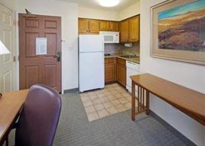 фото отеля Staybridge Suites Lincoln I-80