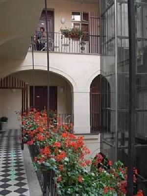 фото отеля Little Town Budget Hotel