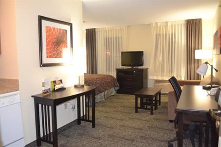 фото отеля Staybridge Suites Peoria Downtown