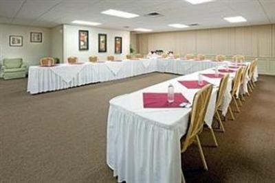 фото отеля Holiday Inn Express Hotel & Suites Concordville - Brandywine