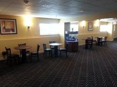 фото отеля Holiday Inn Express Hotel & Suites Concordville - Brandywine