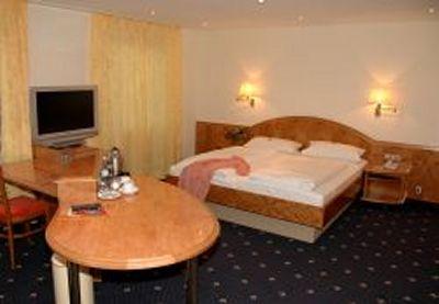 фото отеля Hotel Engel Ulm