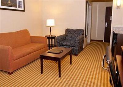 фото отеля Comfort Suites East Broad at 270