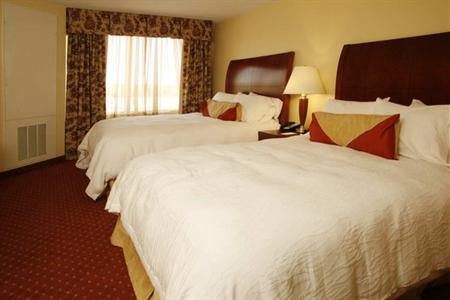 фото отеля Hilton Garden Inn Roanoke Rapids