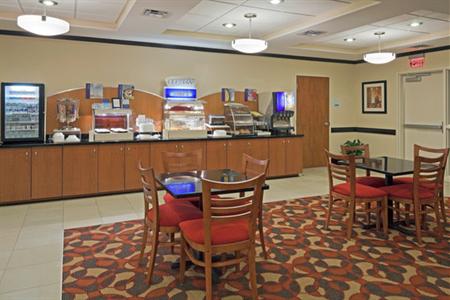 фото отеля Holiday Inn Express Hotel & Suites Bainbridge