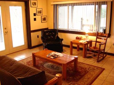 фото отеля Sky Chalet Mountain Top Lodge Basye