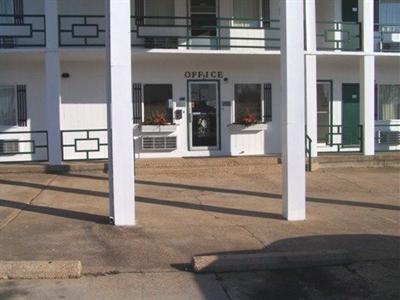 фото отеля Budget Deluxe Motel