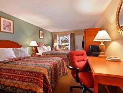 фото отеля Super 8 Raleigh