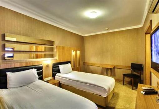 фото отеля Hotel AntRoyal