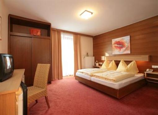 фото отеля Aparthotel Krone Zell am See