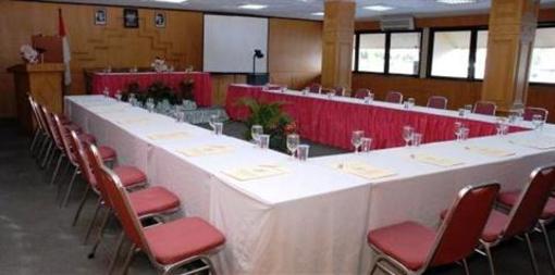 фото отеля Siantar Hotel Parapat