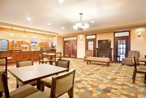 фото отеля Holiday Inn Express Le Roy