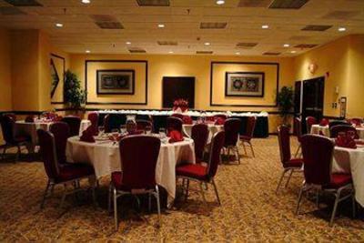фото отеля Crowne Plaza Suites Houston Southwest
