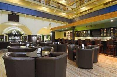 фото отеля Crowne Plaza Suites Houston Southwest