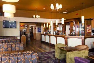 фото отеля Premier Inn Greenford London