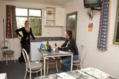 фото отеля Cromwell Top 10 Holiday Park