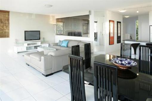 фото отеля Picture Point Terraces Penthouses and Apartments Noosa