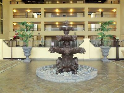 фото отеля Holiday Inn Turnpike Morgantown