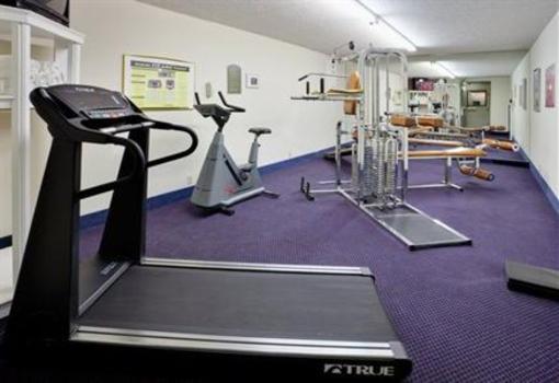 фото отеля Holiday Inn Turnpike Morgantown