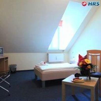 фото отеля Hotel Am Waldschlösschen Dresden