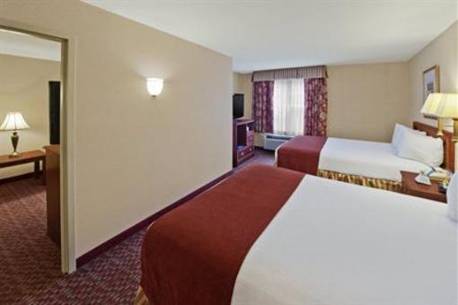 фото отеля Best Western Plus Black Rock Inn