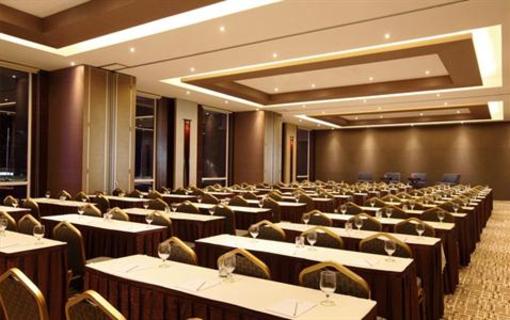 фото отеля Hotel Santika Taman Mini Indonesia Indah