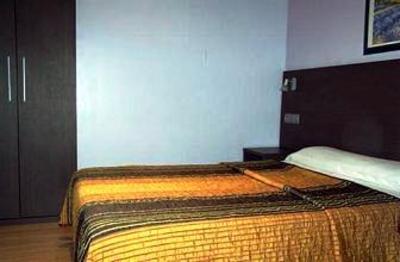 фото отеля Hostal Ciudad Condal Barcelona