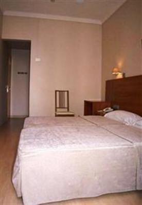 фото отеля Hostal Ciudad Condal Barcelona