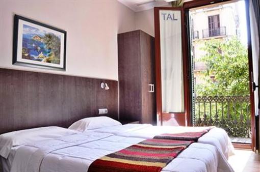 фото отеля Hostal Ciudad Condal Barcelona