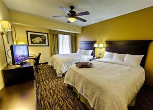 фото отеля Hampton Inn and Suites Cleveland Airport Middleburg Heights