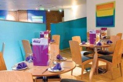 фото отеля Premier Inn Lauriston Place