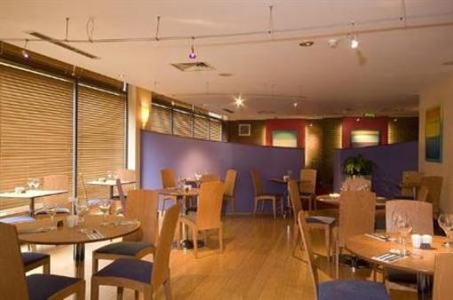 фото отеля Premier Inn Lauriston Place