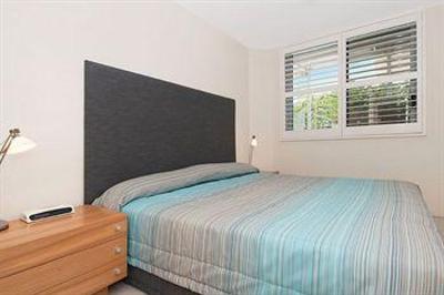 фото отеля Fairshore Beachfront Apartments Noosa