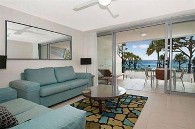 фото отеля Fairshore Beachfront Apartments Noosa