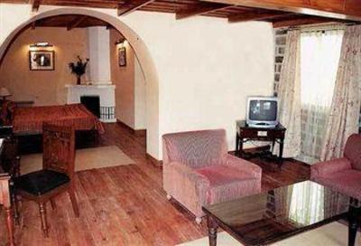 фото отеля WelcomHeritage Windsor Lodge Ranikhet