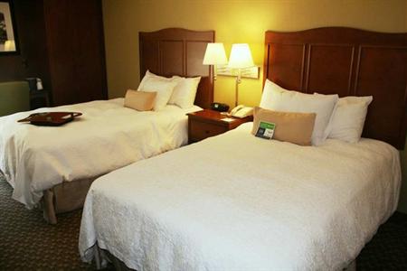 фото отеля Hampton Inn Columbia Airport