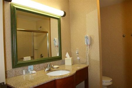 фото отеля Hampton Inn Dover (New Hampshire)
