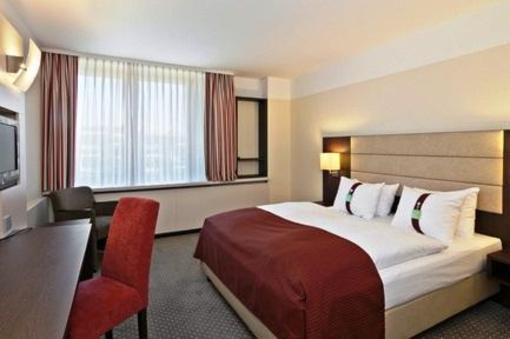 фото отеля Holiday Inn Munich