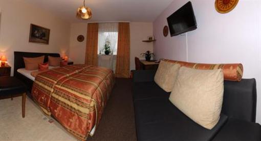 фото отеля Hotel Attache Raunheim