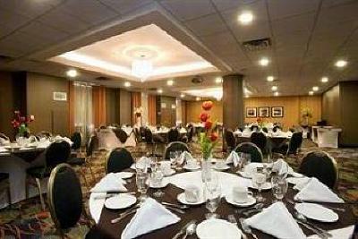 фото отеля Holiday Inn Hotel & Suites Mississauga