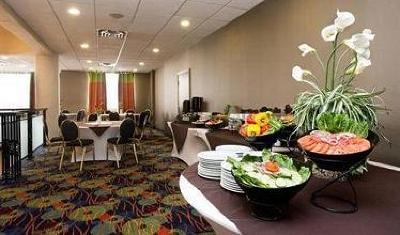 фото отеля Holiday Inn Hotel & Suites Mississauga