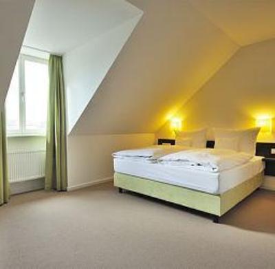 фото отеля Hotel Am Grossen Waisenhaus