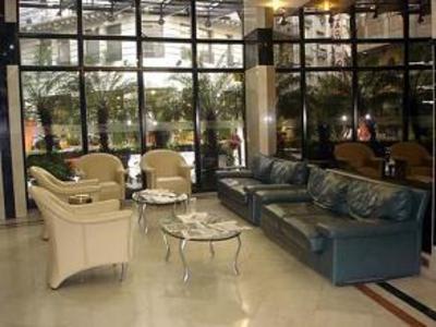 фото отеля Reconquista Plaza